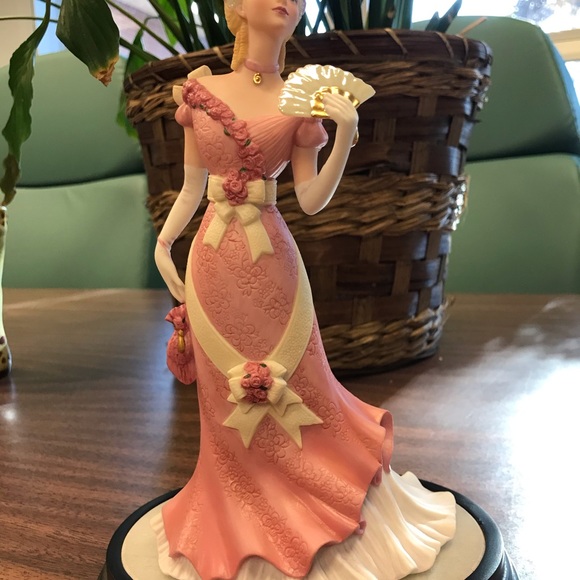 Lenox Royal Reception 1992 figurine - Picture 3 of 8